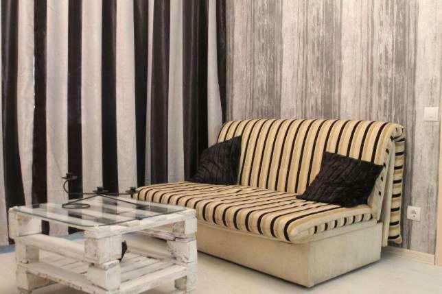 Apartment Квартира Ярослава Мудрого كريفوي روغ المظهر الخارجي الصورة